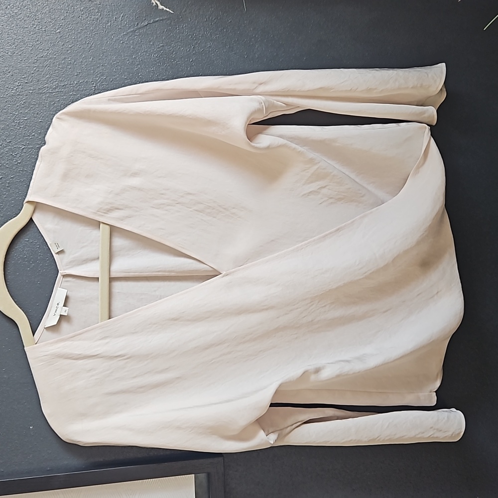 Vince Camuto blouse